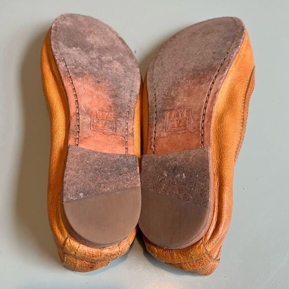 FRYE Carson Yellow Marigold Ballet Flats | Size 7 - Picture 4 of 6